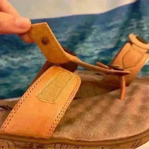 Sunflower Genuine Leather Tan Softwalk Sandals - Picture 9 of 16